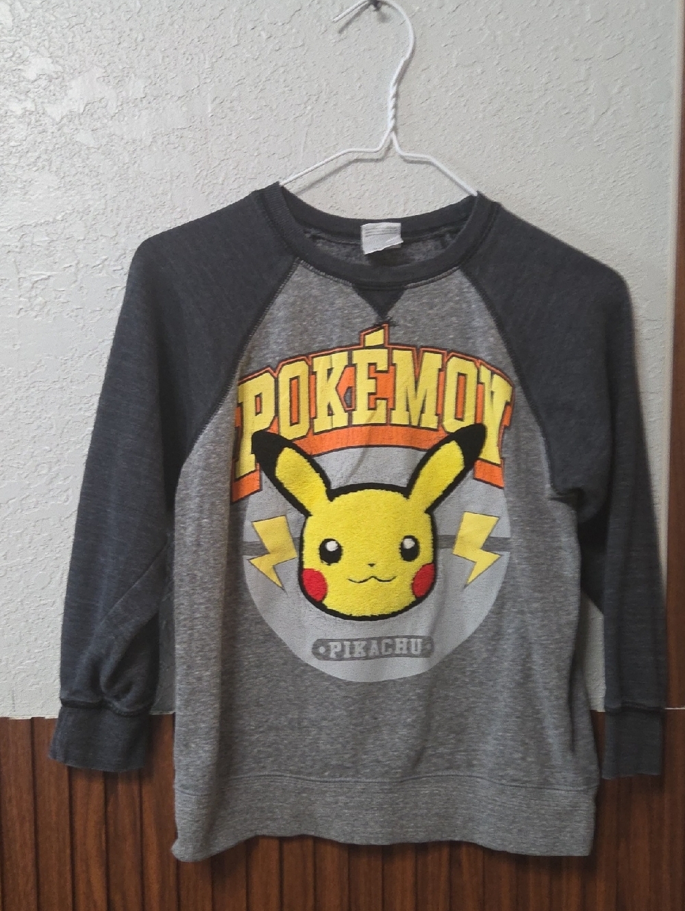 Pokemon Kids' Gray & Charcoal Pikachu Graphic Sweatshirt